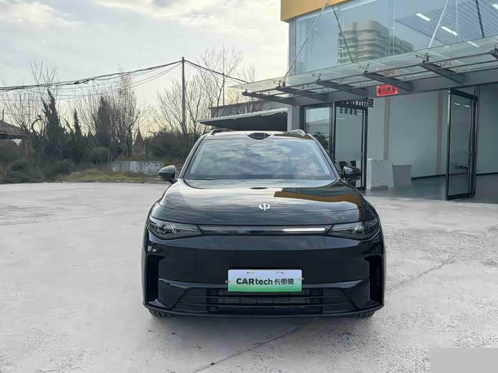 Leapmotor C16 2026 2026款 增程 280激光雷达智尊版 6座