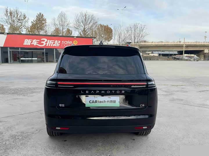 Leapmotor C16 2026 2026款 增程 280激光雷达智尊版 6座