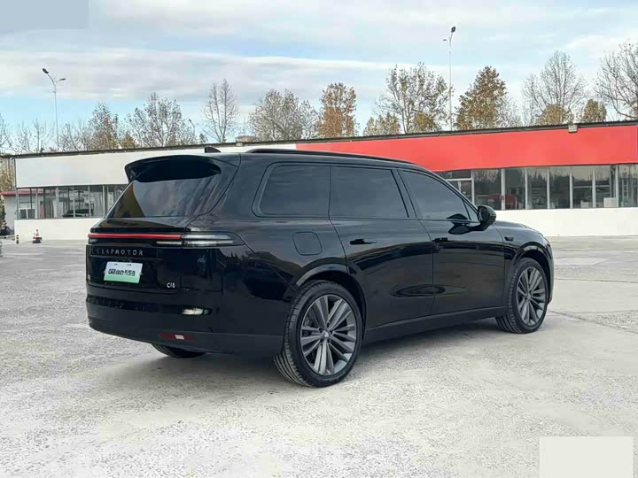 Leapmotor C16 2026 2026款 增程 280激光雷达智尊版 6座