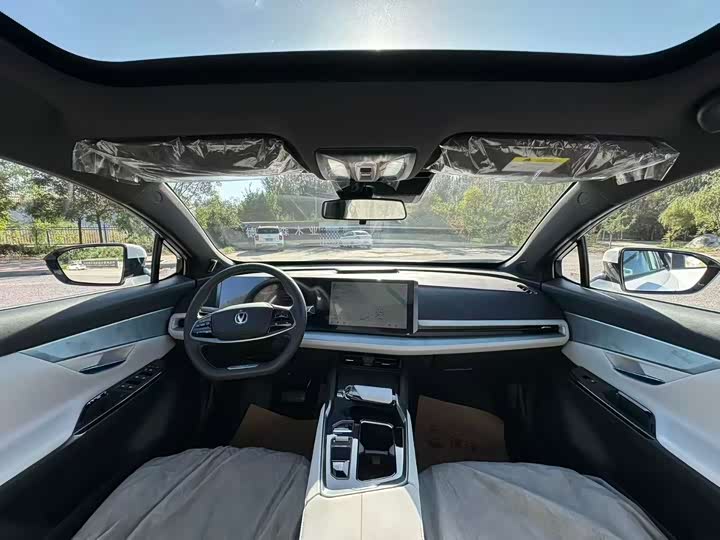 Changan UNI-T 2023 2023款 第二代 1.5T 尊贵型