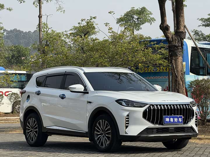 Jetour X70 Plus 2024 2024款 冠军版 1.5T DCT冠军MAX+ 7座