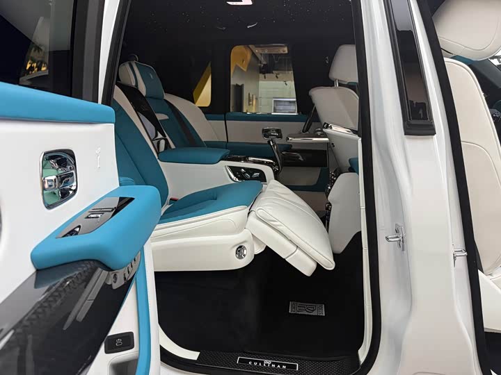 Rolls-Royce Cullinan 2024 2024款 Black Badge