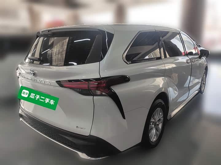 Toyota Granvia 2024 2024款 2.5L混动 舒适版