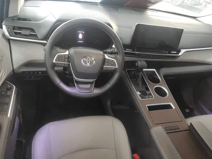 Toyota Granvia 2024 2024款 2.5L混动 舒适版