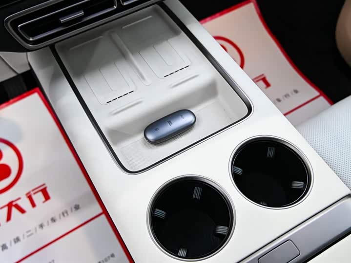 LiXiang Mega 2025 2025款 Ultra 智能焕新版