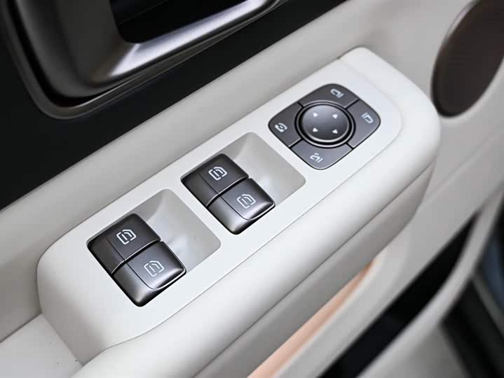 LiXiang Mega 2025 2025款 Ultra 智能焕新版