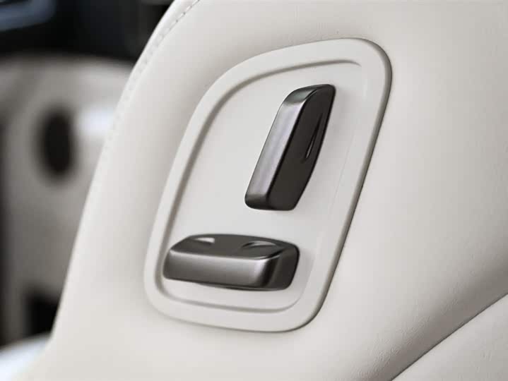 LiXiang Mega 2025 2025款 Ultra 智能焕新版