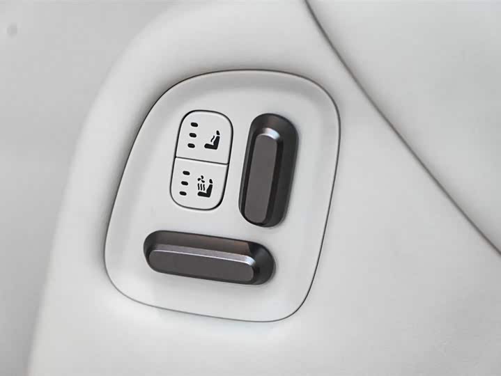 LiXiang Mega 2025 2025款 Ultra 智能焕新版