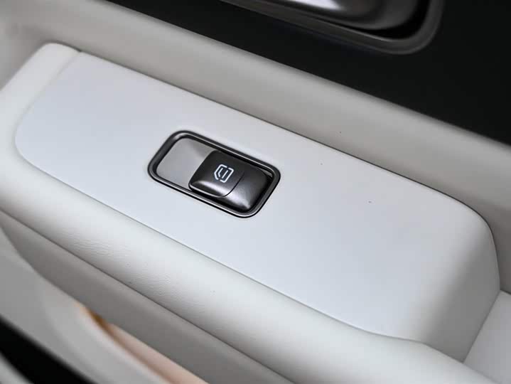 LiXiang Mega 2025 2025款 Ultra 智能焕新版