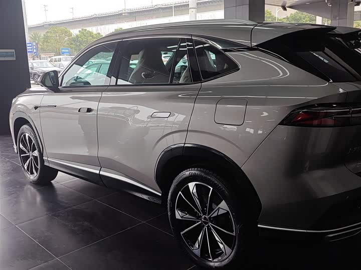 Roewe RX5 Hybrid 2023 2023款 eRX5 超混优越版