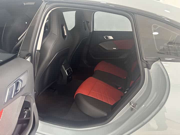 BMW 2 Series 2025 2025款 225L M运动曜夜套装