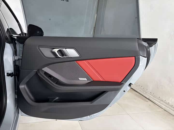 BMW 2 Series 2025 2025款 225L M运动曜夜套装