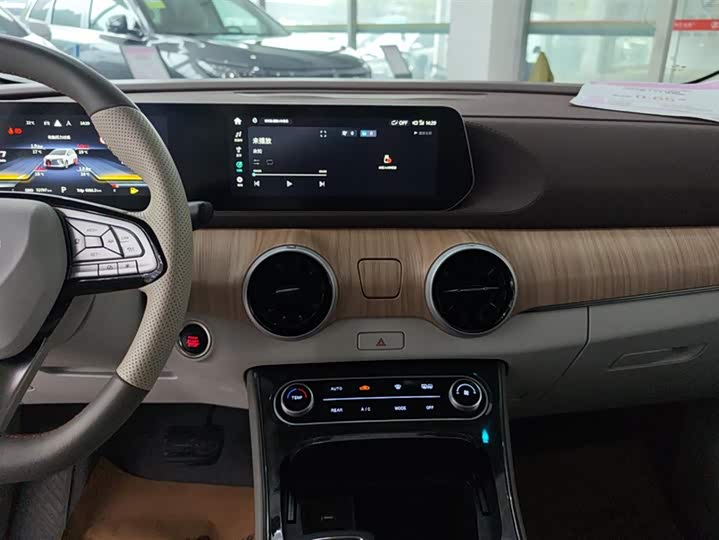 Dongfeng Forthing Yacht 2022 2022款 1.5T DCT追风版