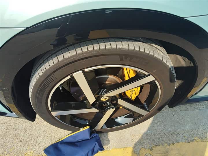 Xiaomi YU7 2025 2025款 超长续航高性能四驱Max版