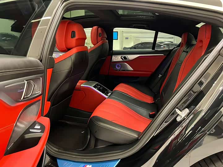 BMW 8 Series 2021 2021款 840i xDrive 四门轿跑车 M运动套装