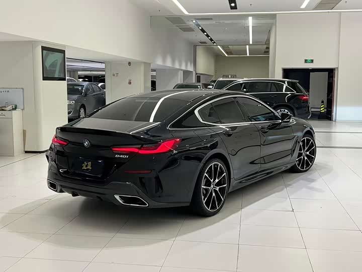 BMW 8 Series 2021 2021款 840i xDrive 四门轿跑车 M运动套装