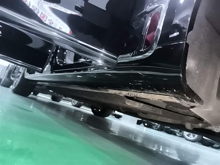 Hongqi H9 2024 2024款 2.0T 旗享 私享风尚版