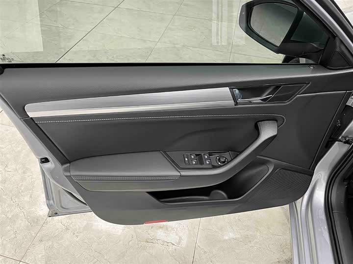 Skoda Superb 2024 2024款 TSI280 DSG尊享版