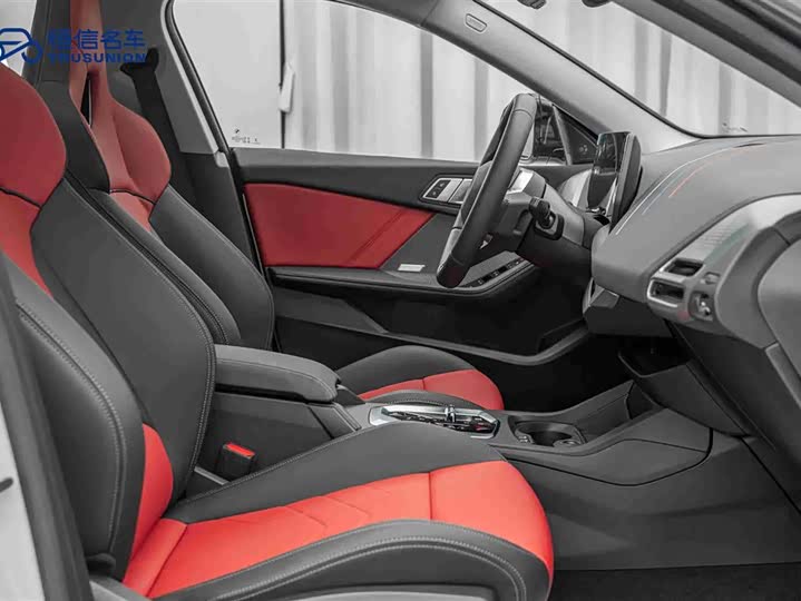 BMW 2 Series 2025 2025款 225L M运动曜夜套装