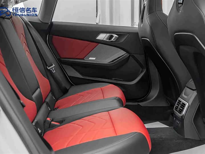 BMW 2 Series 2025 2025款 225L M运动曜夜套装