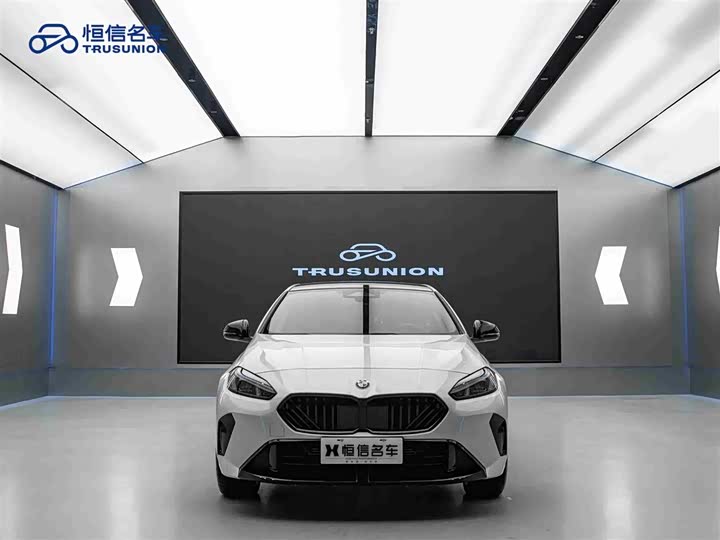 BMW 2 Series 2025 2025款 225L M运动曜夜套装