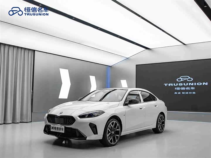 BMW 2 Series 2025 2025款 225L M运动曜夜套装