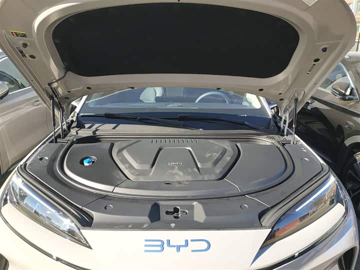 BYD Sea Lion 07 DM-i Hybrid 2025 2025款 150 领航+版