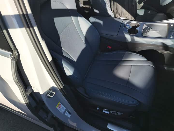 BYD Sea Lion 07 DM-i Hybrid 2025 2025款 150 领航+版