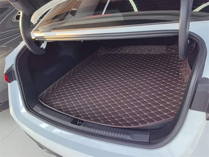 Roewe D7 2025 2025款 EV 510km 后驱领航版