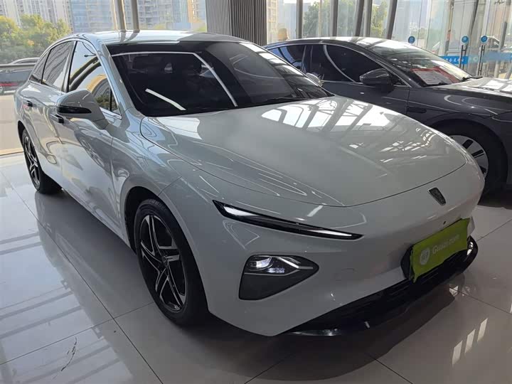 Roewe D7 2025 2025款 EV 510km 后驱领航版