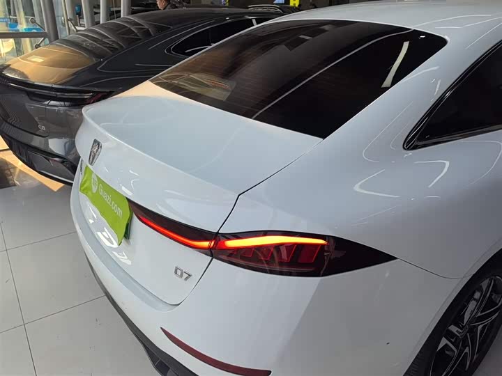 Roewe D7 2025 2025款 EV 510km 后驱领航版