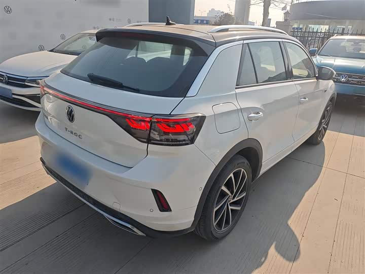 Volkswagen T-Roc 2023 2023款 300TSI DSG两驱星光版
