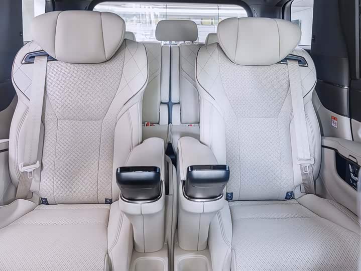 Toyota Vellfire 2024 2024款 皇冠 双擎 2.5L 至尊行政版