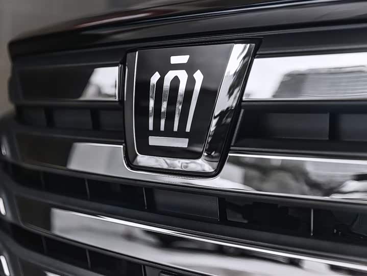 Toyota Vellfire 2024 2024款 皇冠 双擎 2.5L 至尊行政版