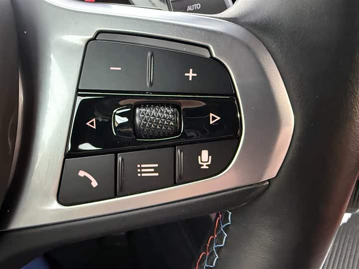 BMW X6 M 2023 2023款 X6 M 雷霆版