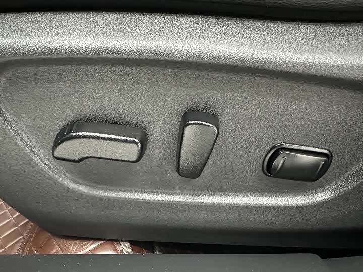 Nissan X-Trail 2023 2023款 经典 2.0L 两驱智联臻享版