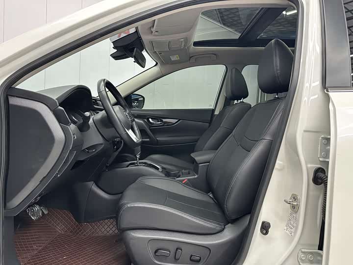 Nissan X-Trail 2023 2023款 经典 2.0L 两驱智联臻享版