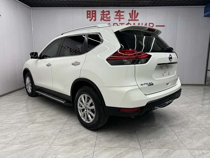Nissan X-Trail 2023 2023款 经典 2.0L 两驱智联臻享版