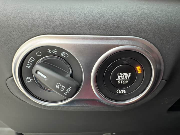 Maserati Levante 2023 2023款 2.0T GT