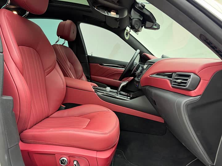 Maserati Levante 2023 2023款 2.0T GT