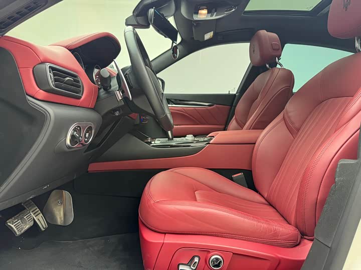 Maserati Levante 2023 2023款 2.0T GT