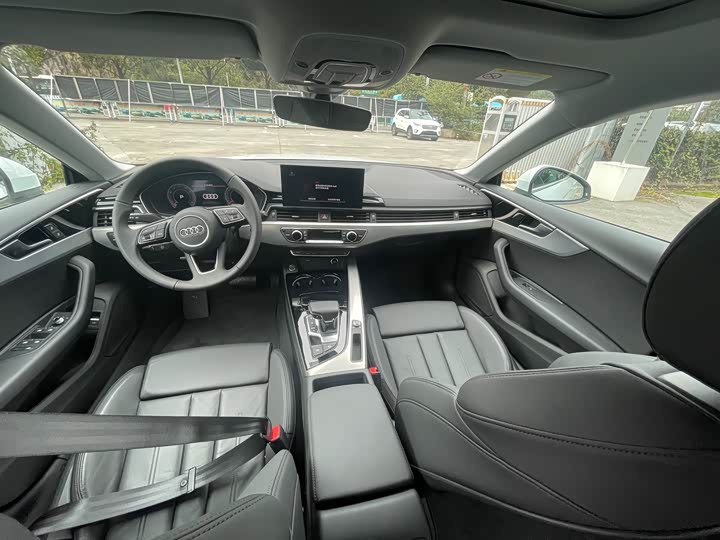 Audi A5 2024 2024款 Sportback 40 TFSI 时尚动感型