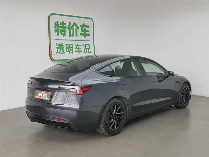 Tesla Model 3 2024 2024款 高性能全轮驱动版