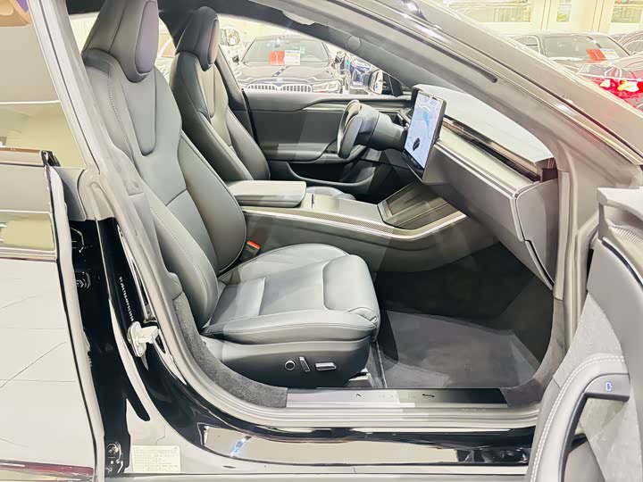 Tesla Model S 2023 2023款 三电机全轮驱动 Plaid版