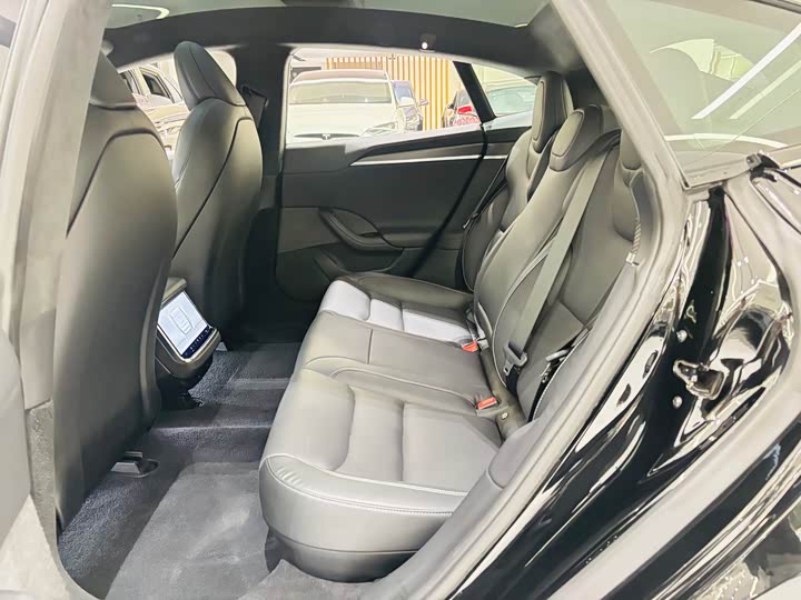 Tesla Model S 2023 2023款 三电机全轮驱动 Plaid版