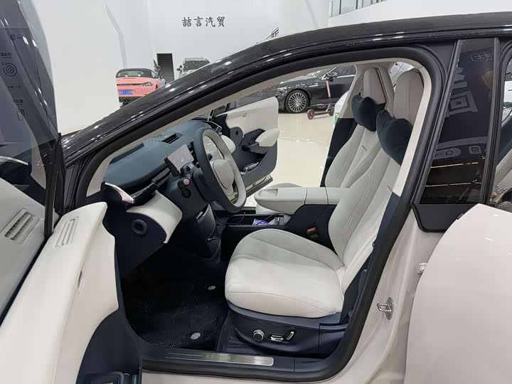 Zeekr X 2025 2025款 五座后驱版