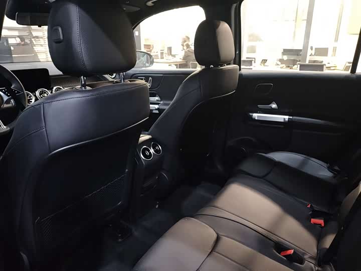 2025 Mercedes-Benz EQB