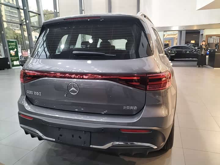 2025 Mercedes-Benz EQB