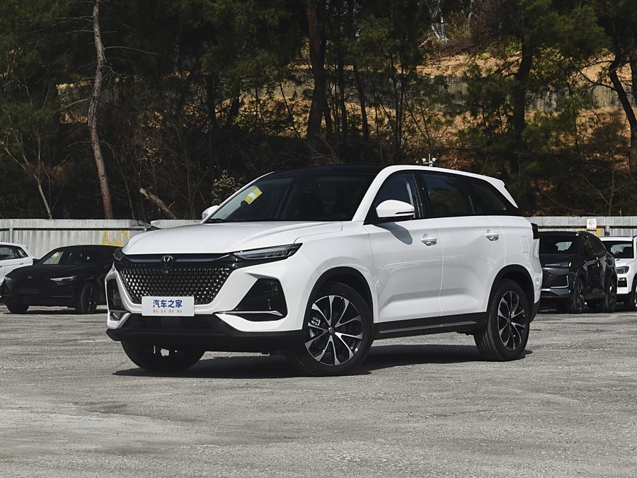 Changan X7 Plus 2024 2024款 1.5T 手动尊尚型 7座