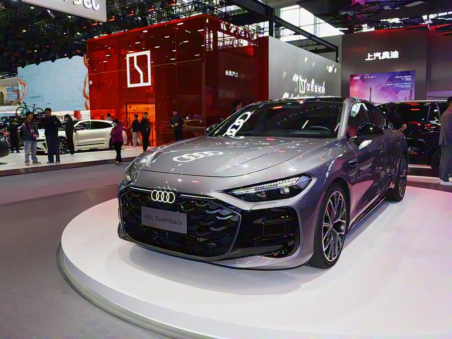 Audi A5L Sportback 2026 2026款 TFSI quattro 200kW 旗舰智曜型